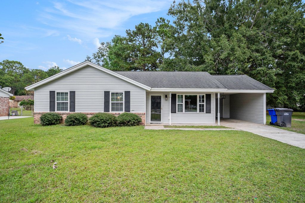 Photo of 7640 Midwood Drive, North Charleston, SC 29420 (MLS # 25026701)