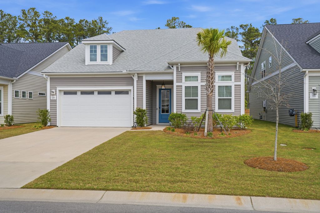 Photo of 128 Summerwind Drive, Summerville, SC 29486 (MLS # 26011093)