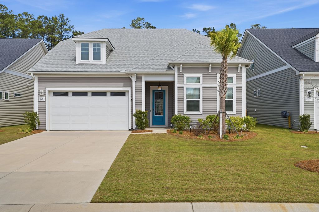 Photo of 128 Summerwind Drive, Summerville, SC 29486 (MLS # 26011093)