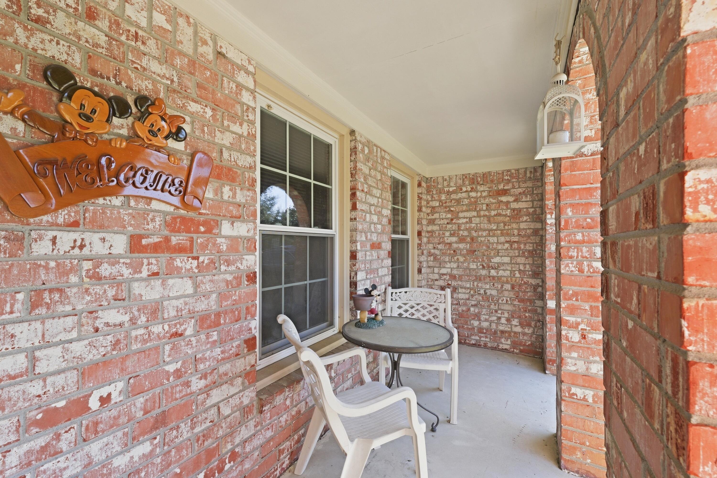 120 Kennington Drive