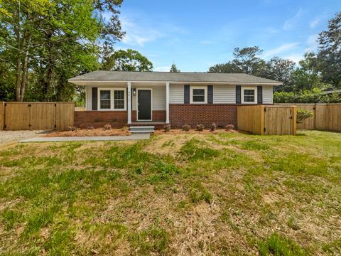 MLS: 25009422