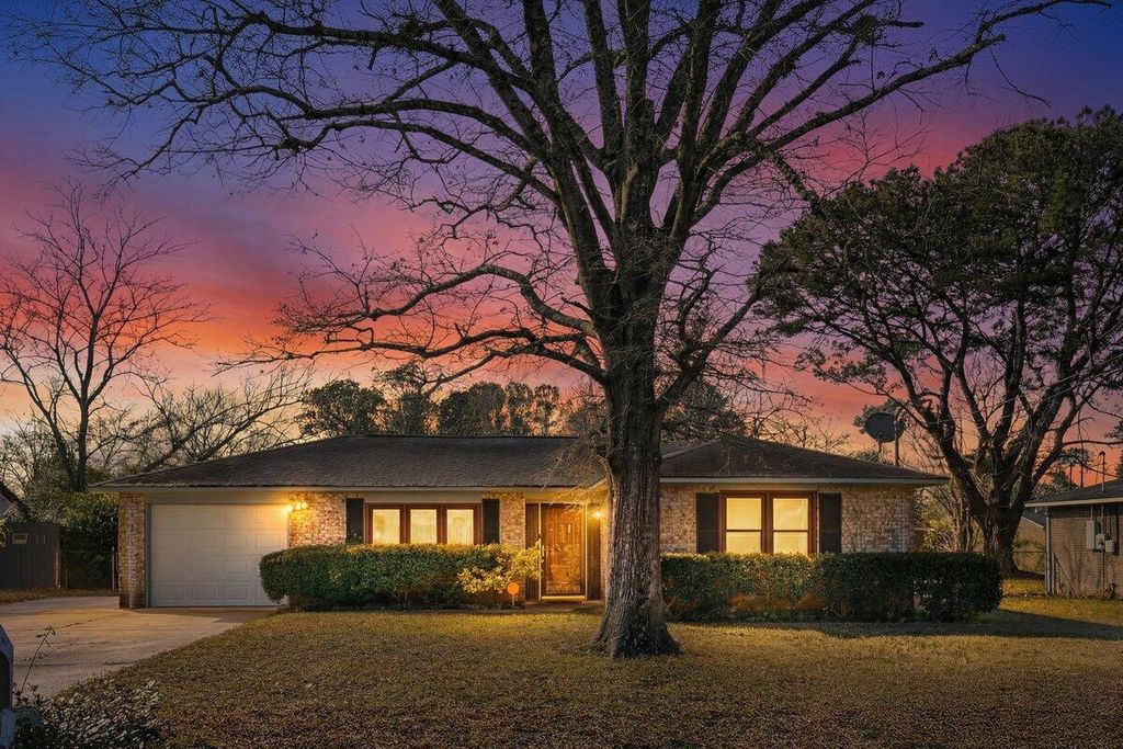 Photo of 7737 Ovaldale Drive, North Charleston, SC 29418 (MLS # 26001723)