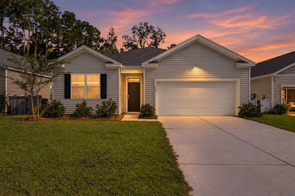 Photo of 107 Valley Row, Summerville, SC 29483 (MLS # 26027811)
