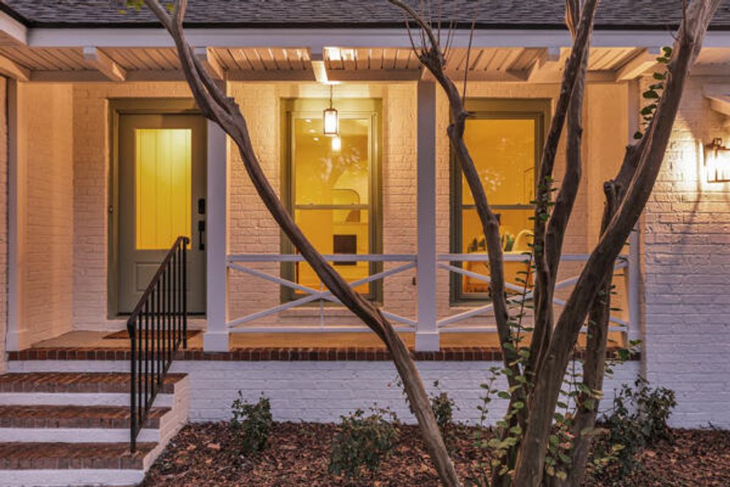 Photo of 1228 Penny Circle, Mount Pleasant, SC 29464 (MLS # 25012078)