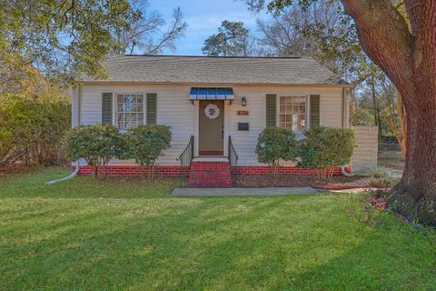 A home in North Charleston