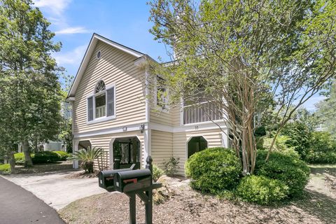 Photo of 1551 Ben Sawyer Boulevard #23, Mount Pleasant, SC 29464 (MLS # 25012211) Photo of 1551 Ben Sawyer Boulevard #23, Mount Pleasant, SC 29464 (MLS # 25012211)