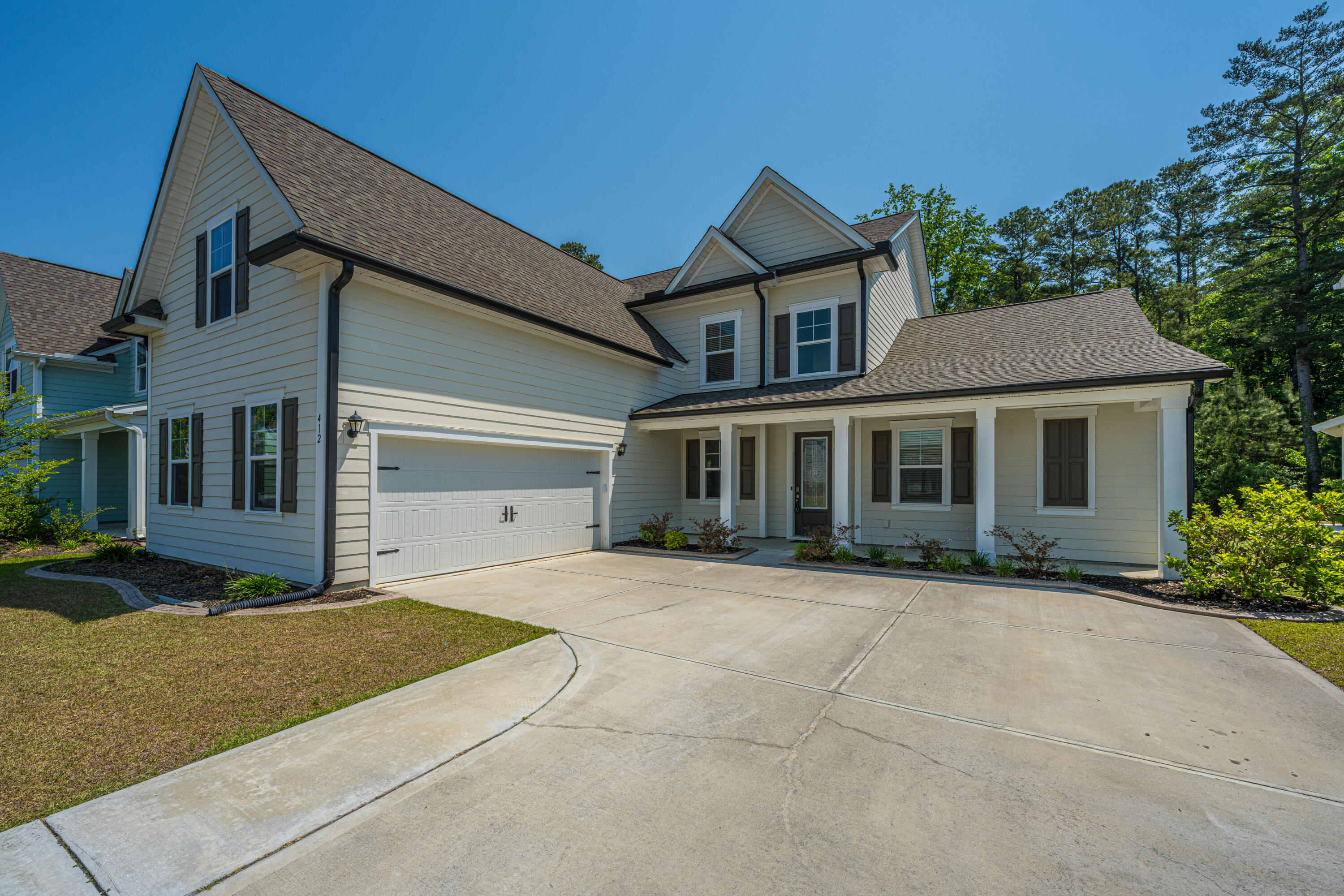 412 Oak View Way