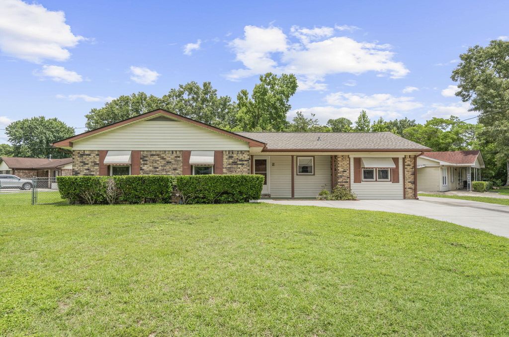 Photo of 2 Elberton Avenue, Goose Creek, SC 29445 (MLS # 26017501)