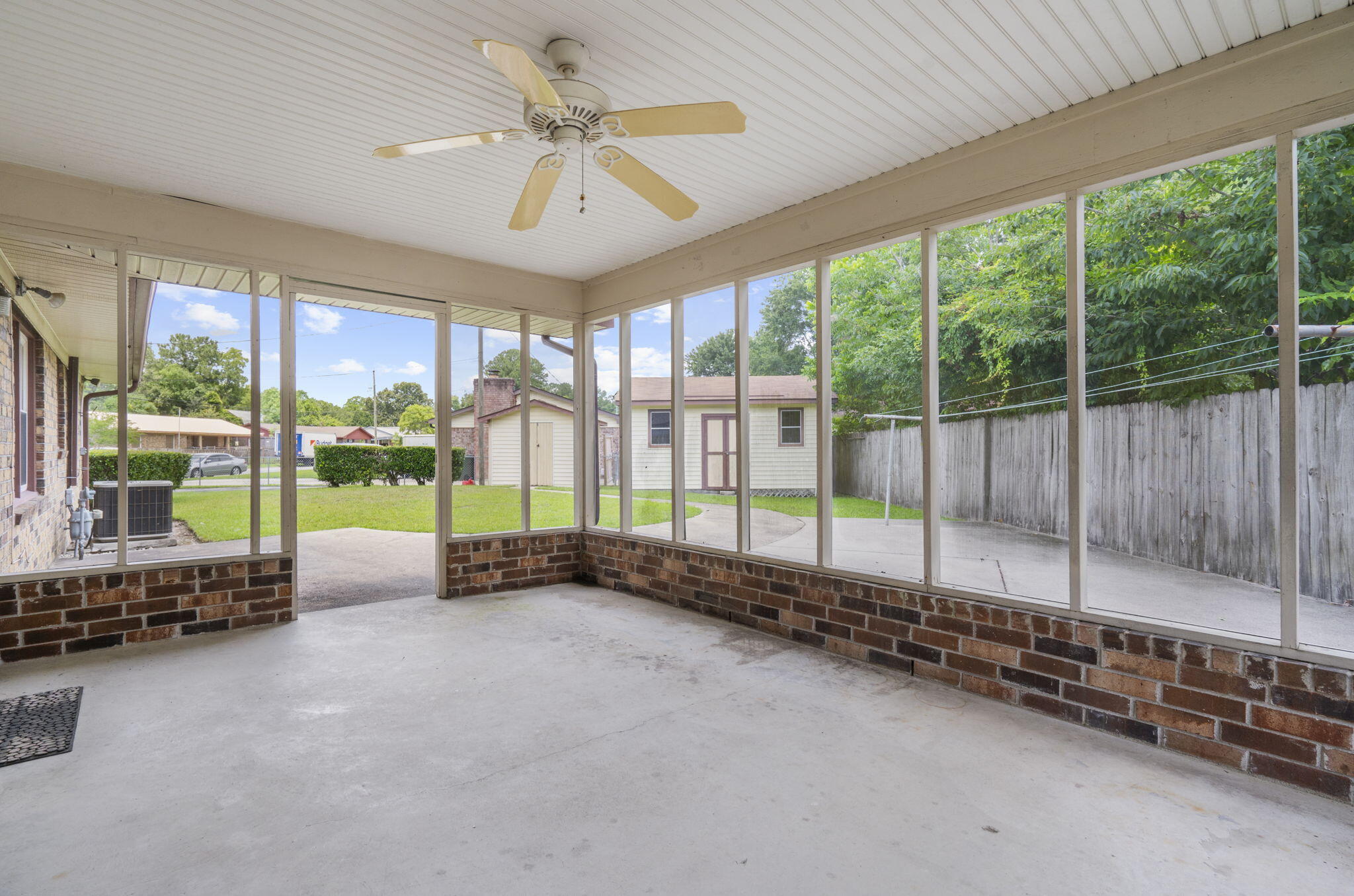 2 Elberton Avenue