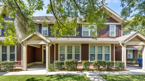 A home in North Charleston