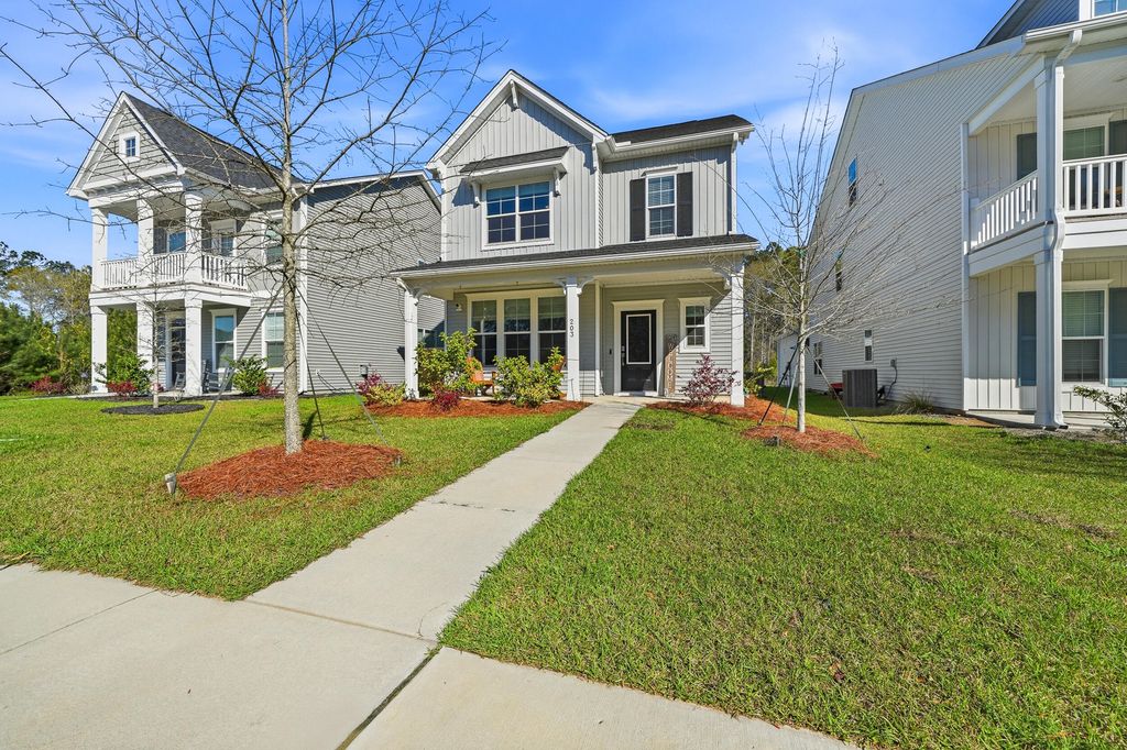 Photo of 203 O'Malley Drive, Summerville, SC 29483 (MLS # 26007734)