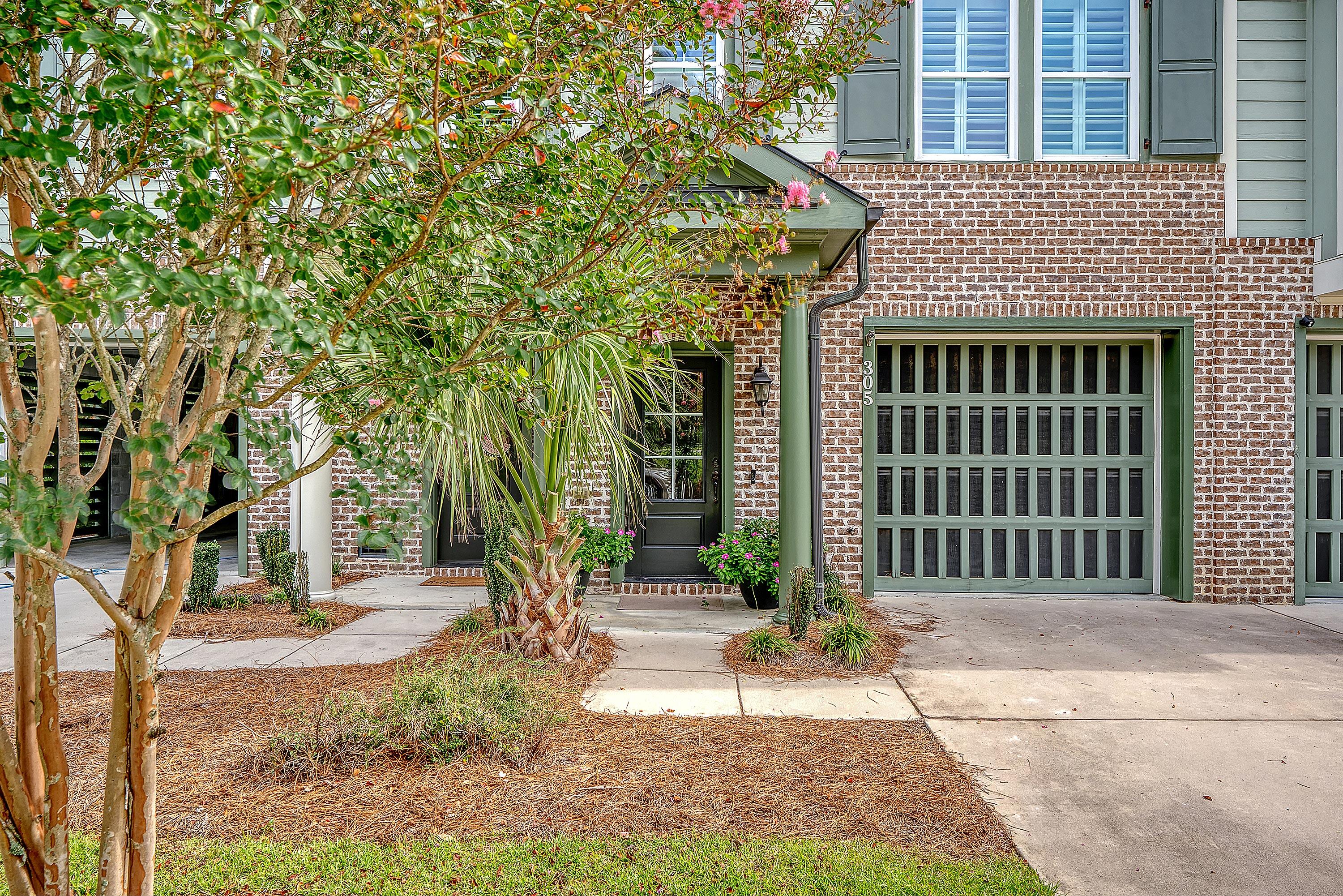 305 Etiwan Pointe Drive