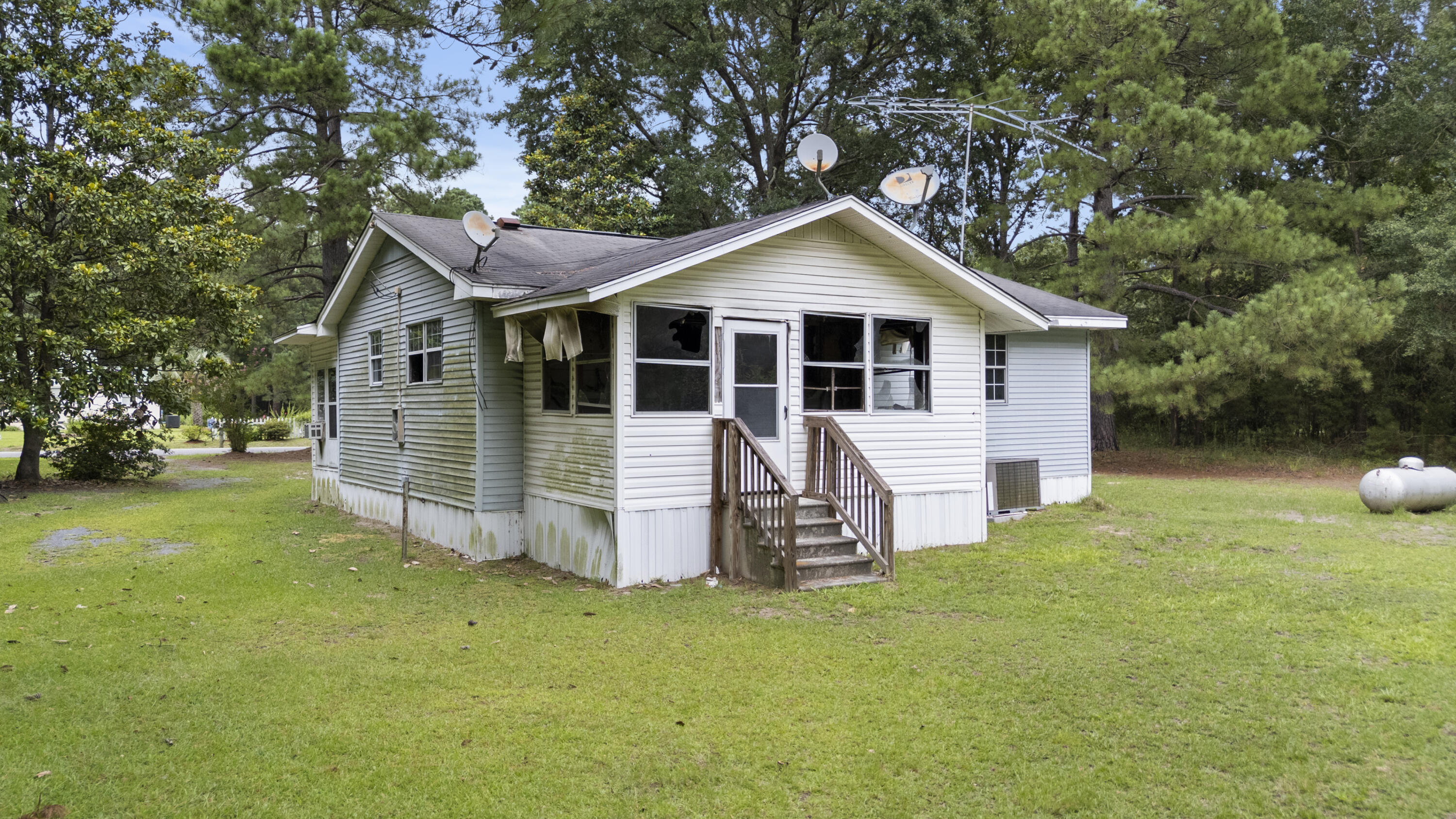 1049 Blue Flame Road