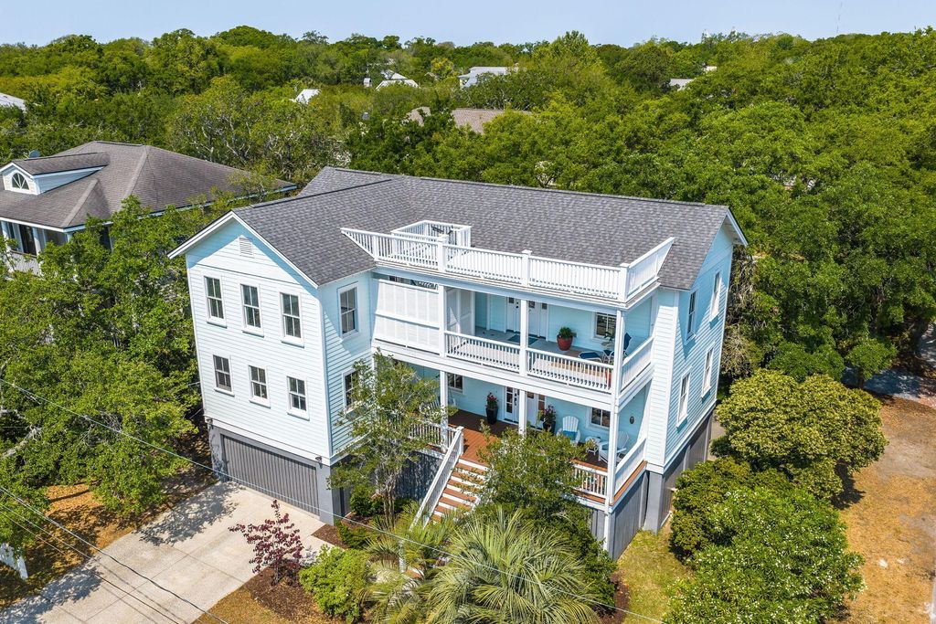 Photo of 9 William Street, Mount Pleasant, SC 29464 (MLS # 26012243)