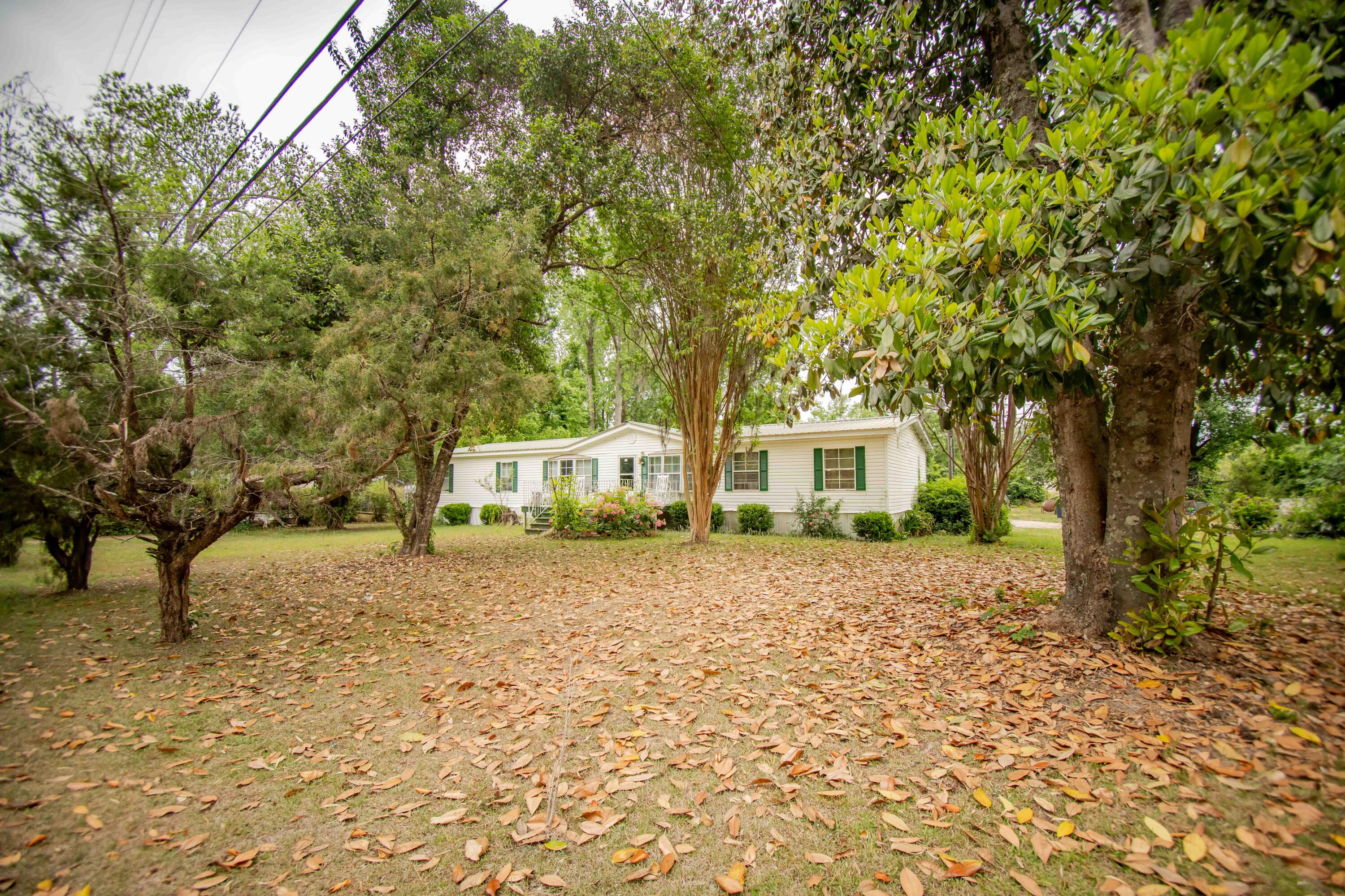 584 NW Rooster Ridge Road