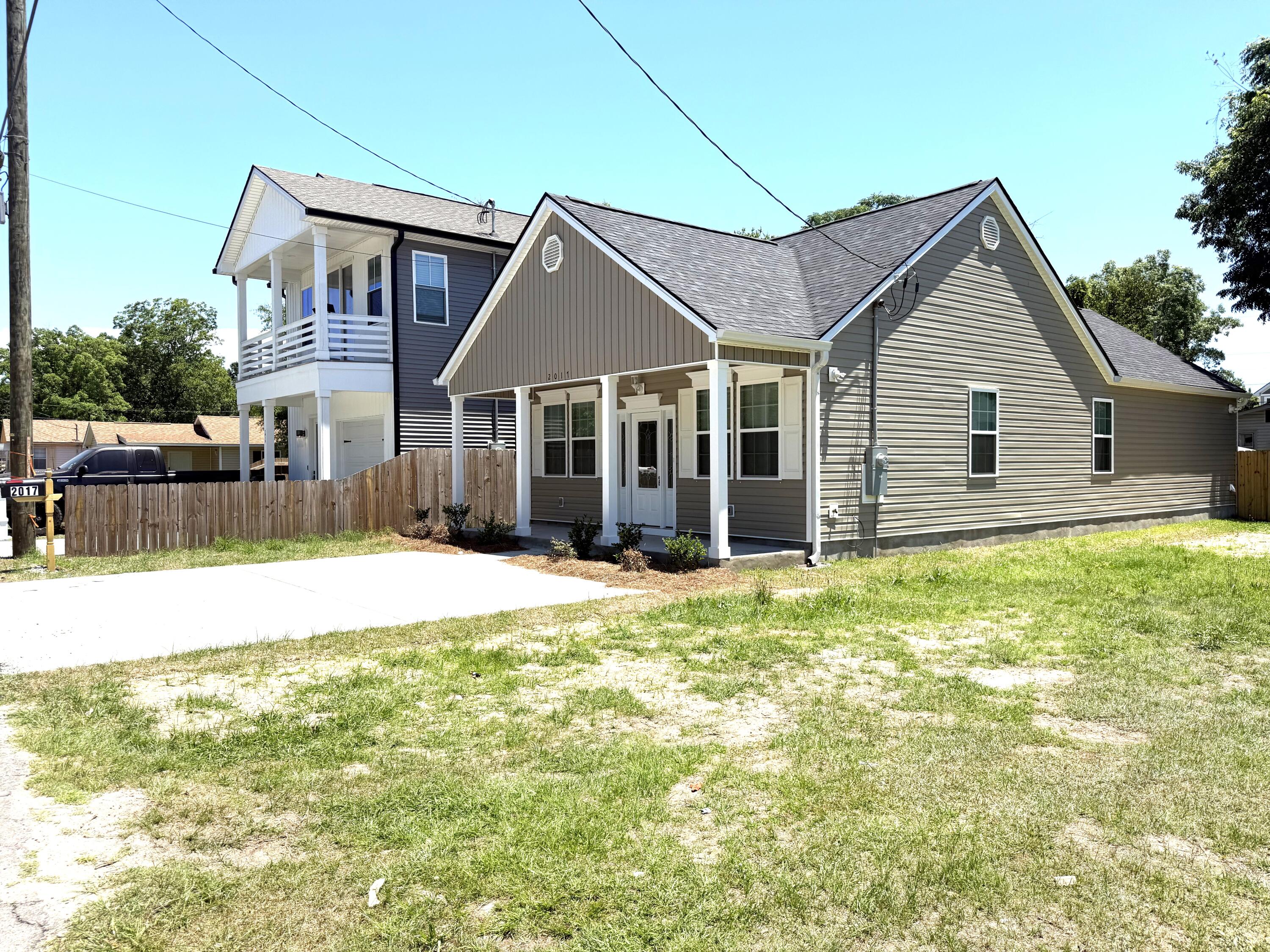 2017 Groveland Avenue