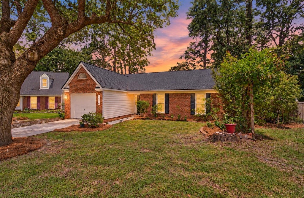 Photo of 4716 Landerwood Court, North Charleston, SC 29420 (MLS # 26028403)