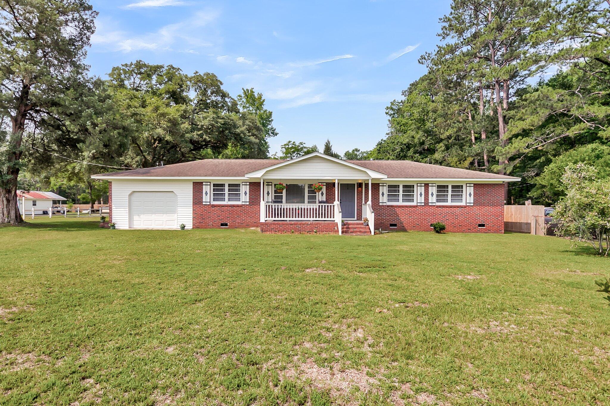 127 Roberts Road