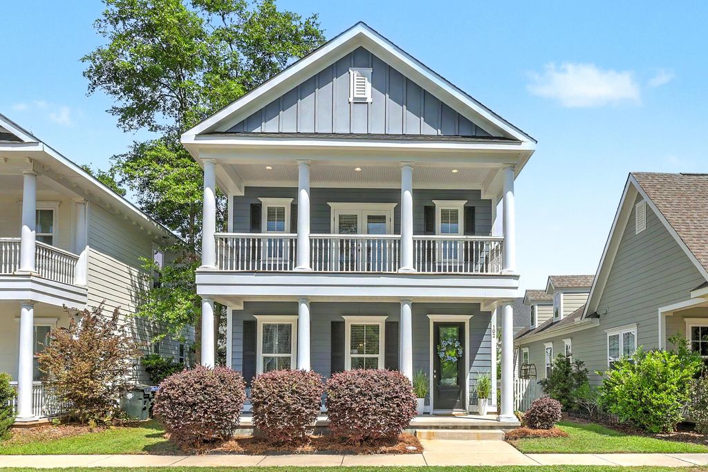 Photo of 102 Ilderton Street, Summerville, SC 29483 (MLS # 26010120)