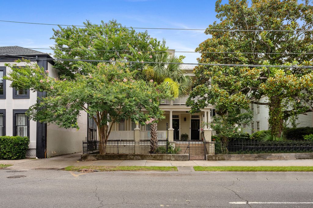 Photo of 194-196 Rutledge Avenue, Charleston, SC 29403 (MLS # 25007619)