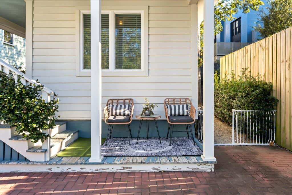 Photo of 4 Boyer Court, Charleston, SC 29403 (MLS # 26023875)