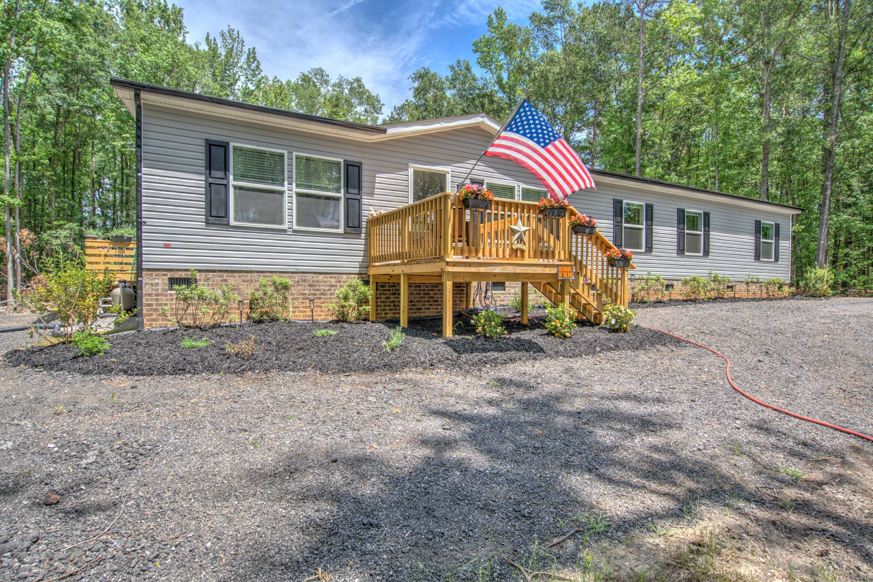 1207 Edmonds Way
