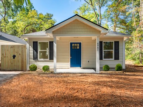 A home in North Charleston