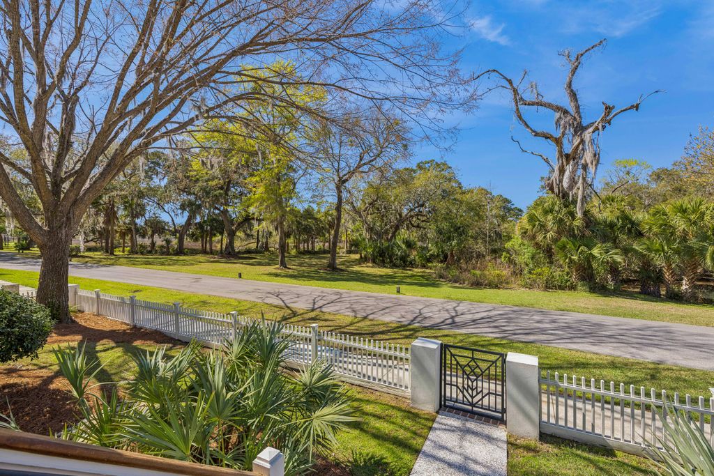 Photo of 149 S Park, Beaufort, SC 29906 (MLS # 26007590)