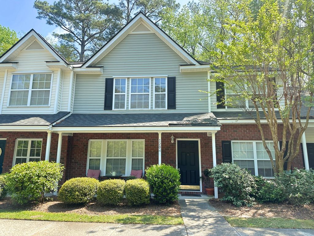 Photo of 1204 Pine Bluff Drive, Summerville, SC 29483 (MLS # 26014850)