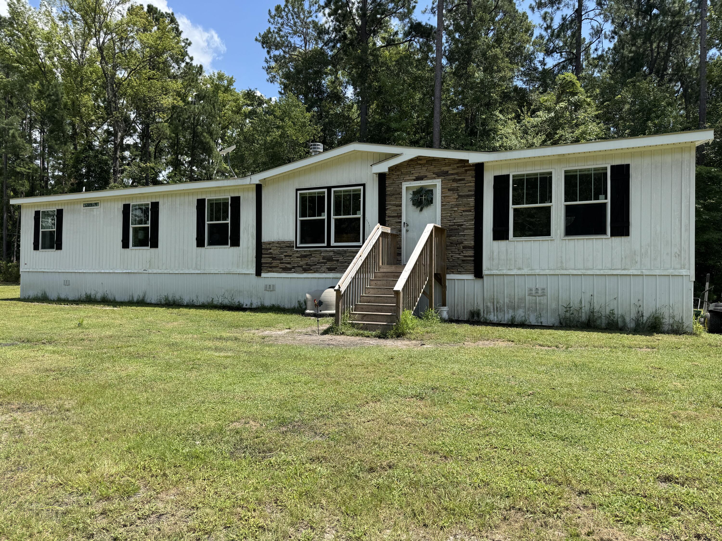 661 Woodrow Road