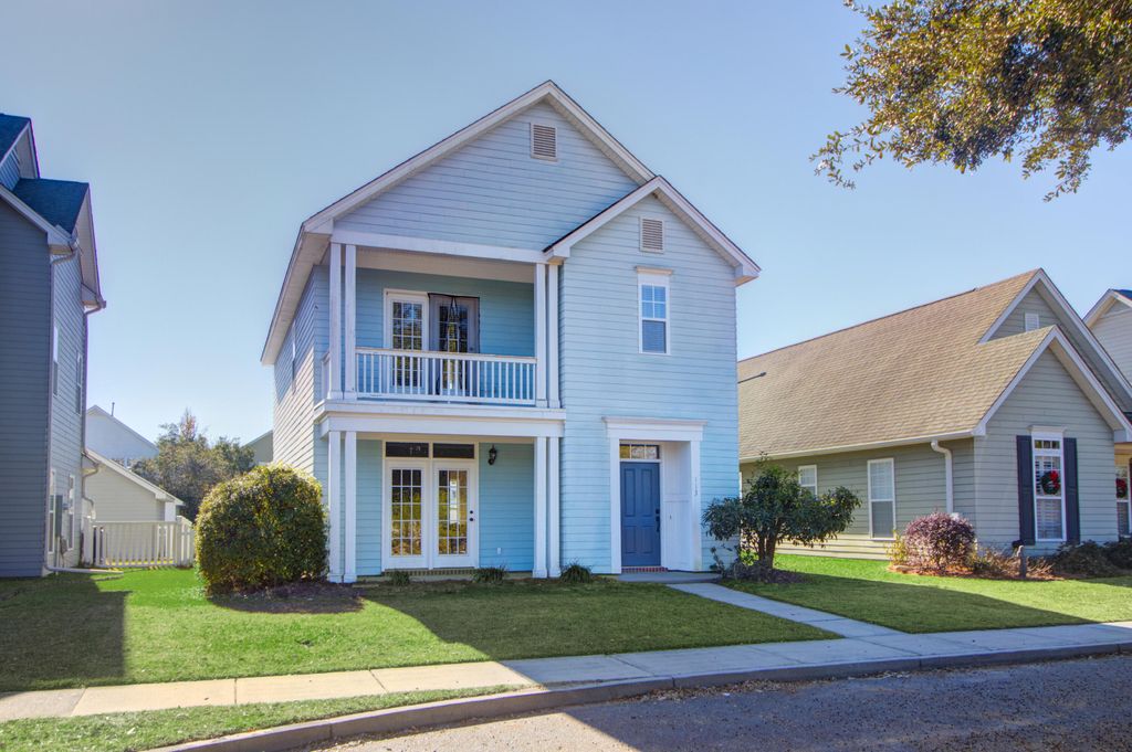 Photo of 113 Amaranth Avenue, Summerville, SC 29483 (MLS # 25032707)