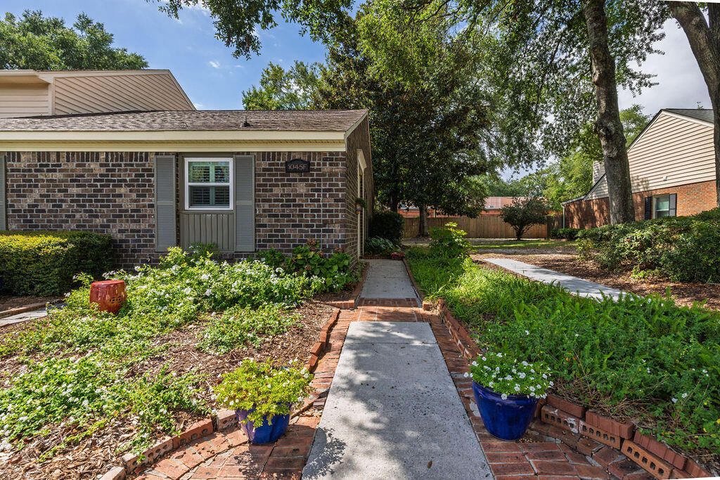 Photo of 1045 Provincial Circle #F, Mount Pleasant, SC 29464 (MLS # 25026052)