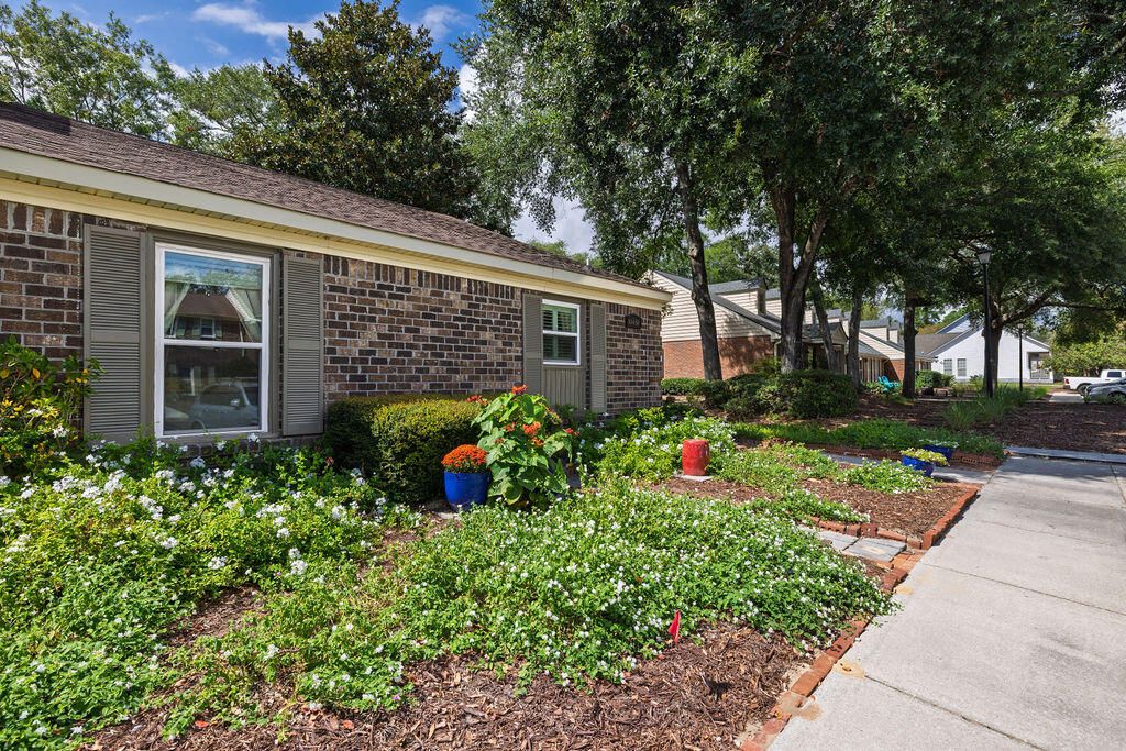 Photo of 1045 Provincial Circle #F, Mount Pleasant, SC 29464 (MLS # 25026052)