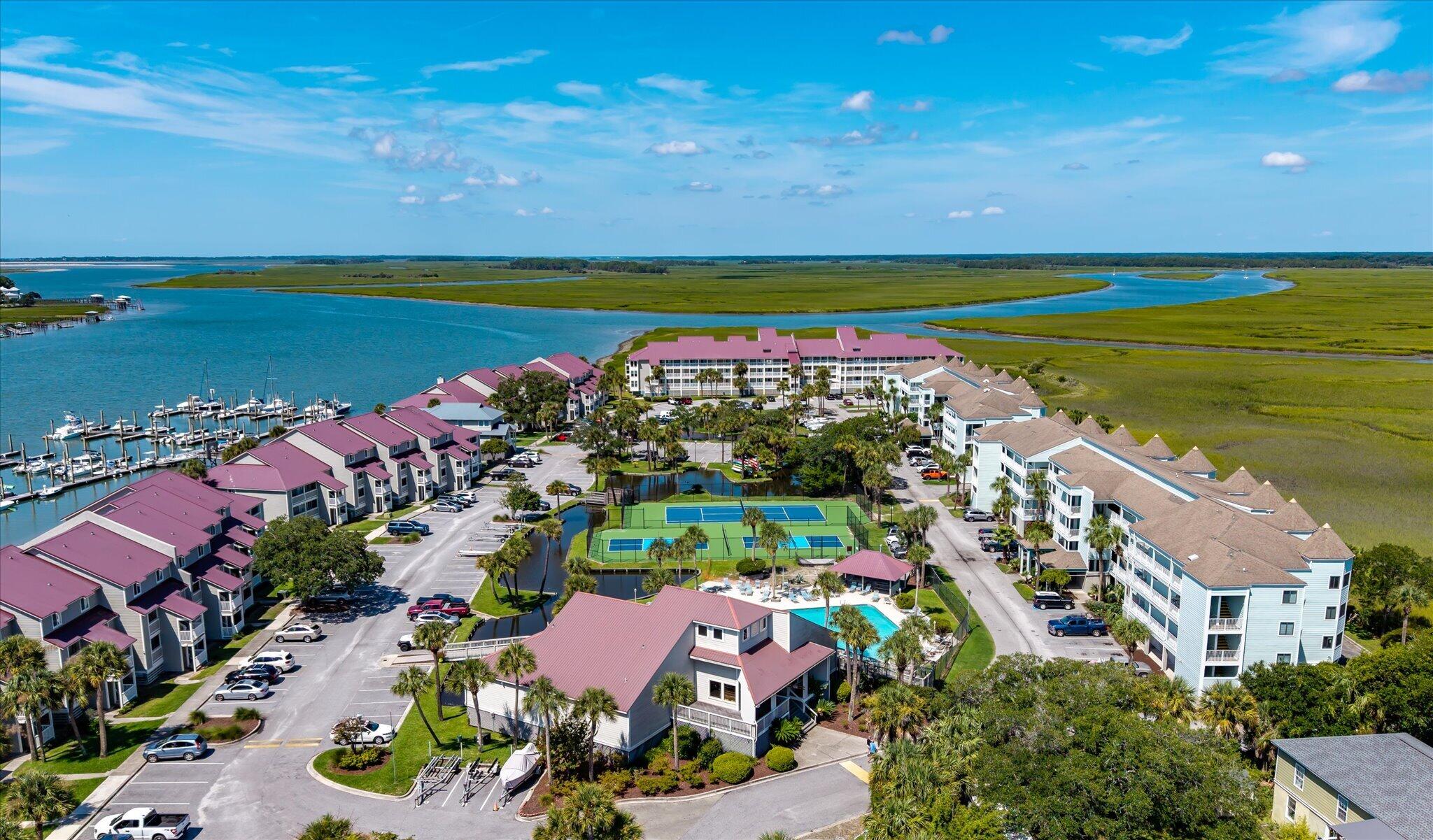 4 W Mariners Cay Drive