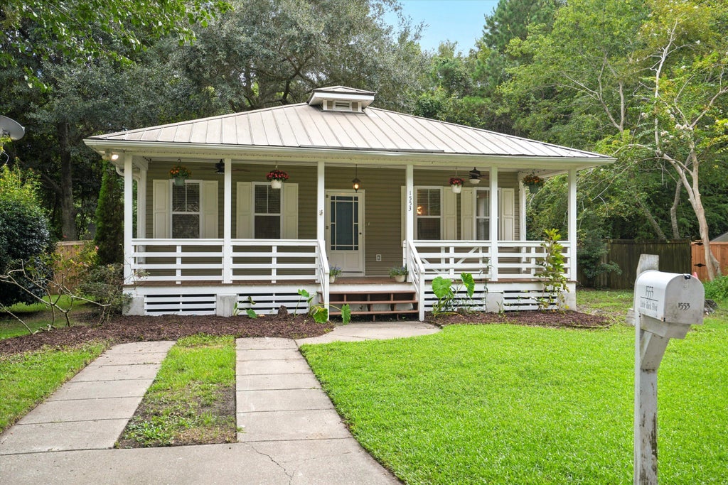 Photo of 1553 Little Rock Boulevard, Charleston, SC 29412 (MLS # 26025108)