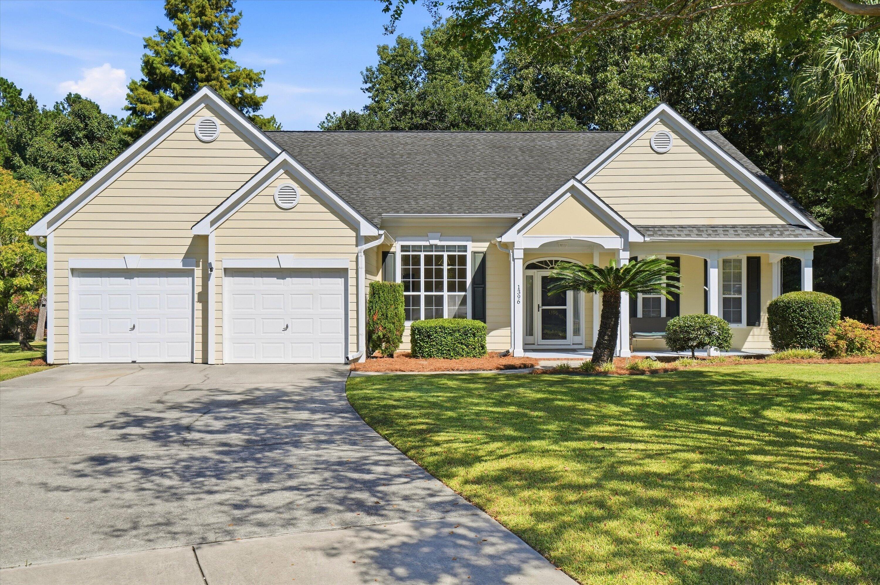 1396 Lakecrest Court