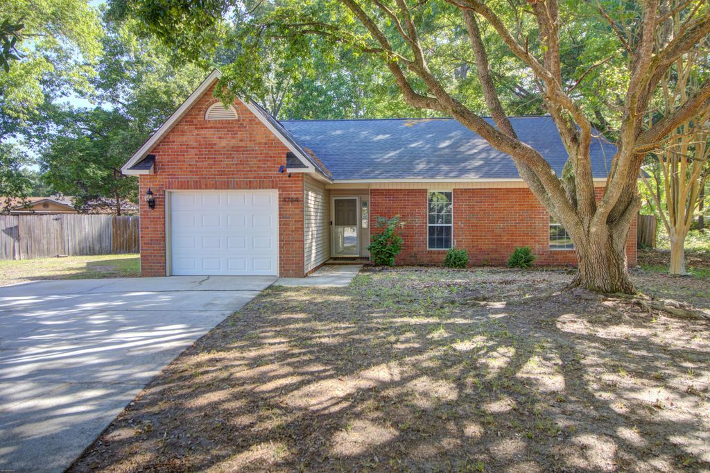 Photo of 4784 Porter Drive, North Charleston, SC 29420 (MLS # 26011849)
