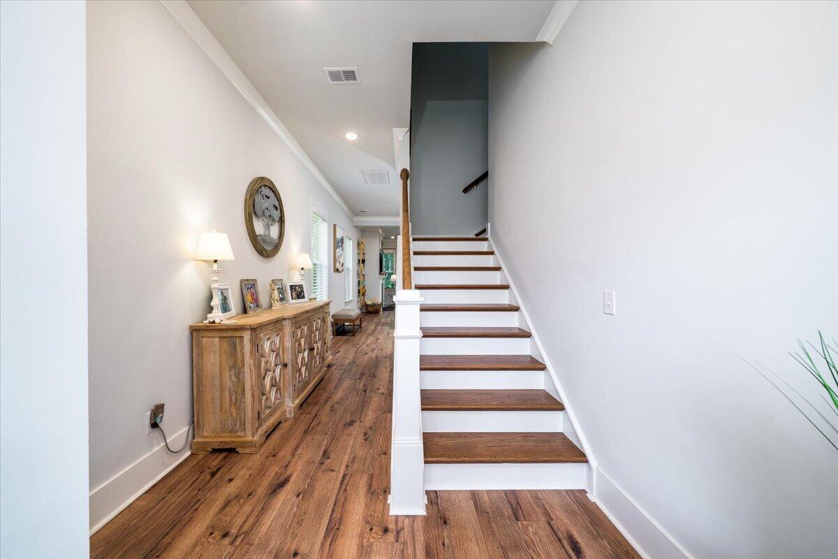 606 White Cap Court
