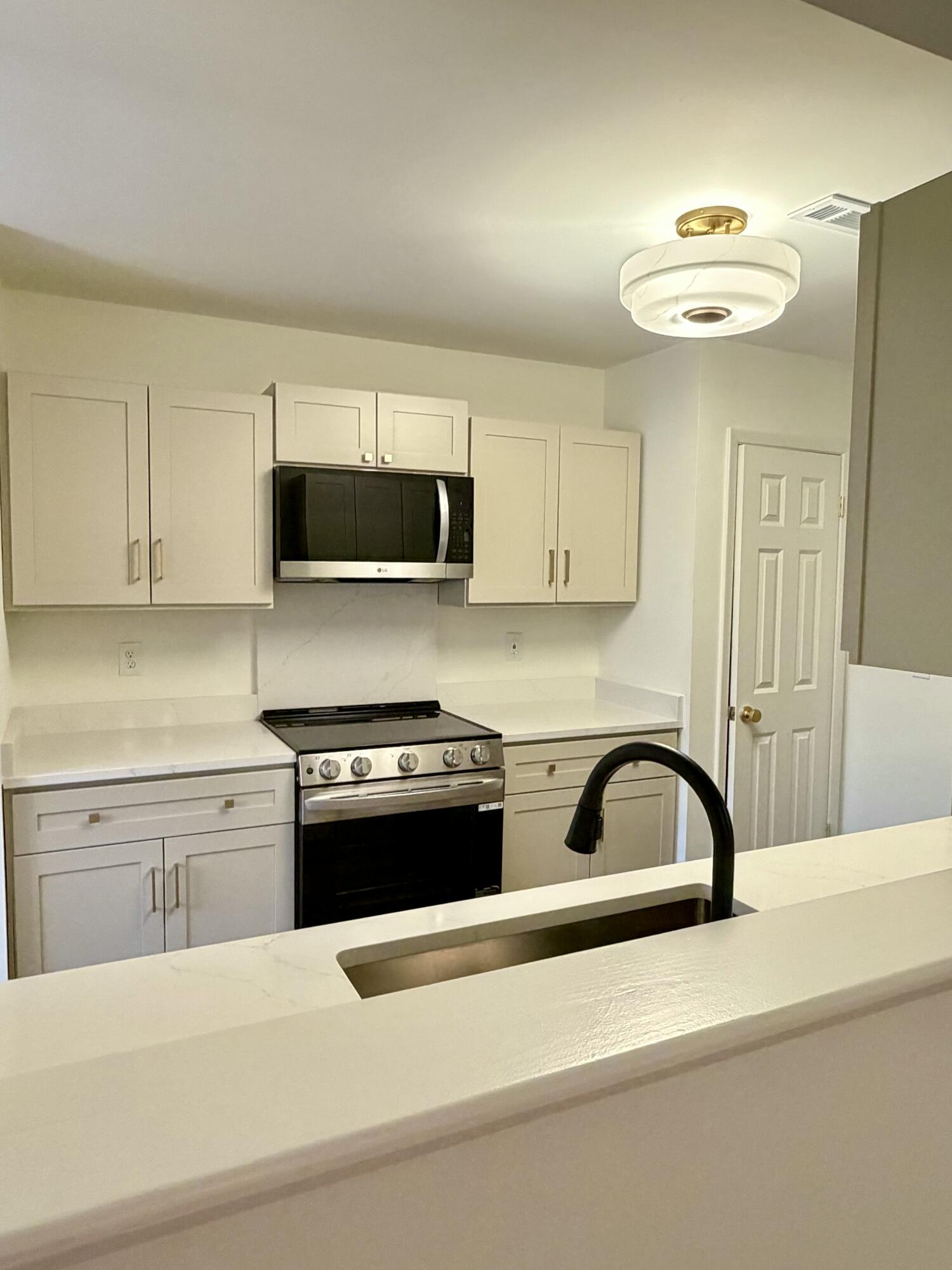 87 Ashley Hall Plantation Road 5