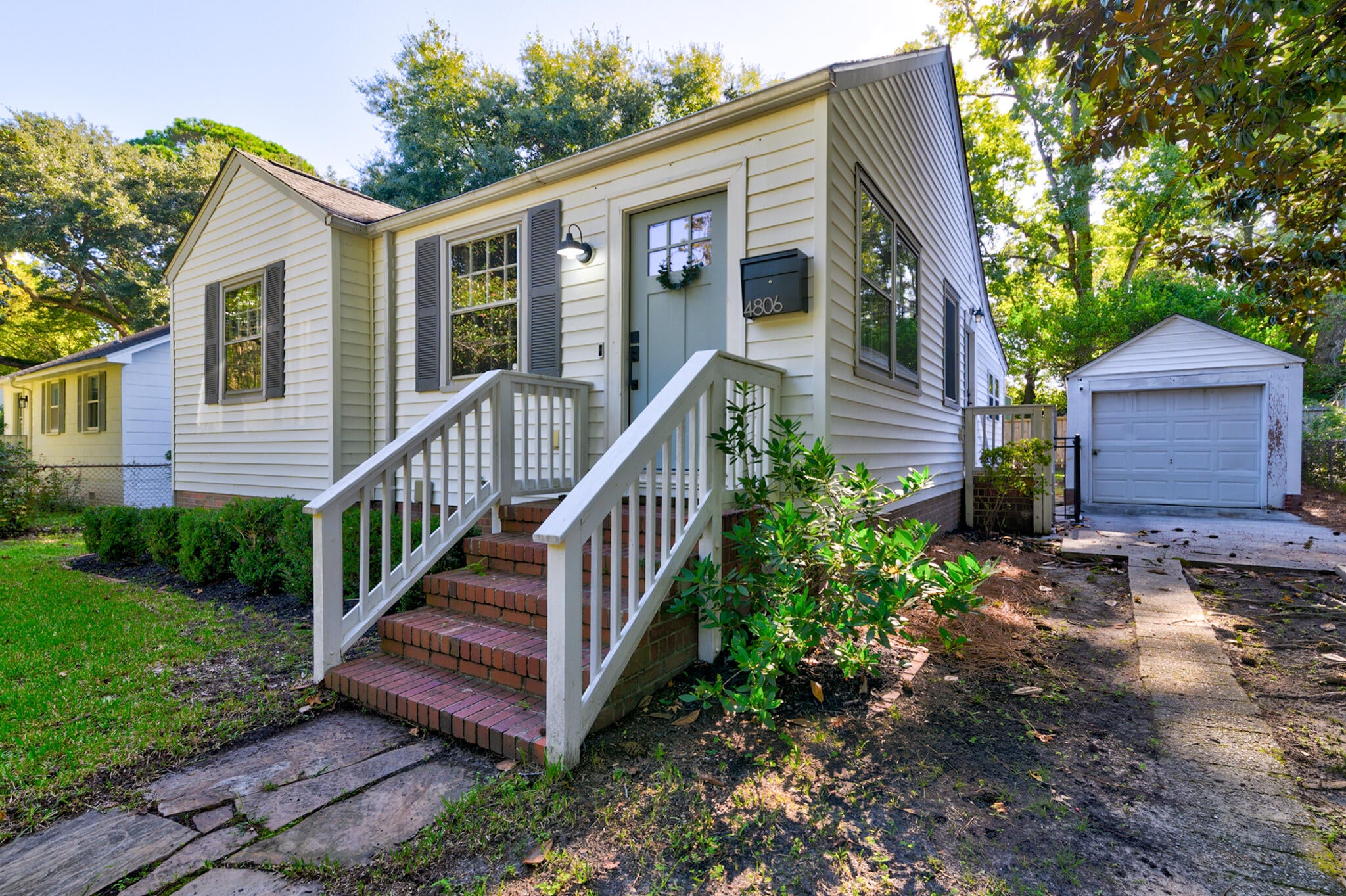 4806 Parkside Drive