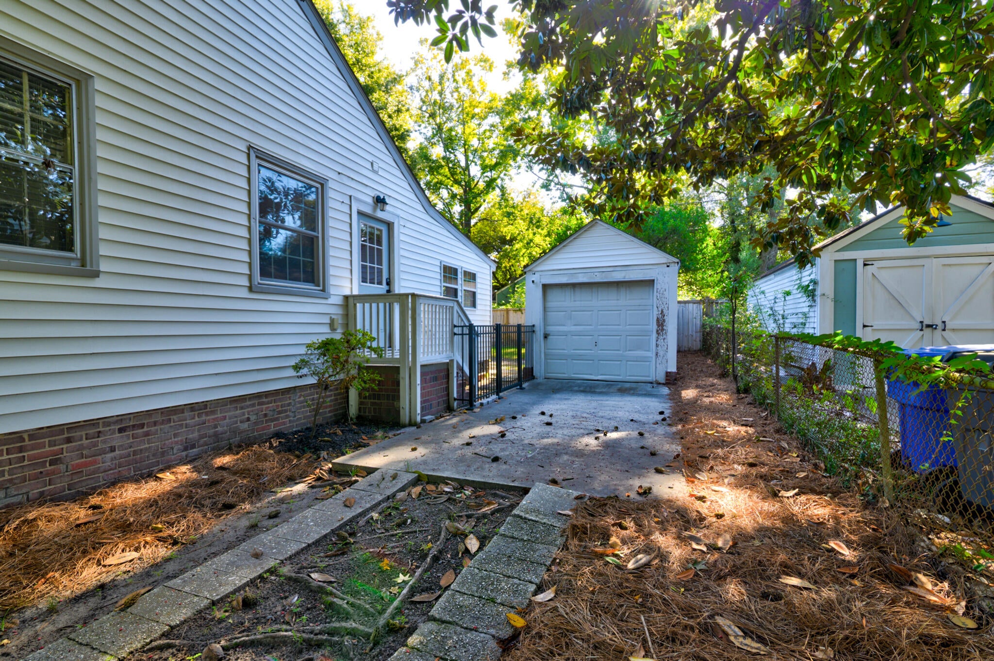 4806 Parkside Drive