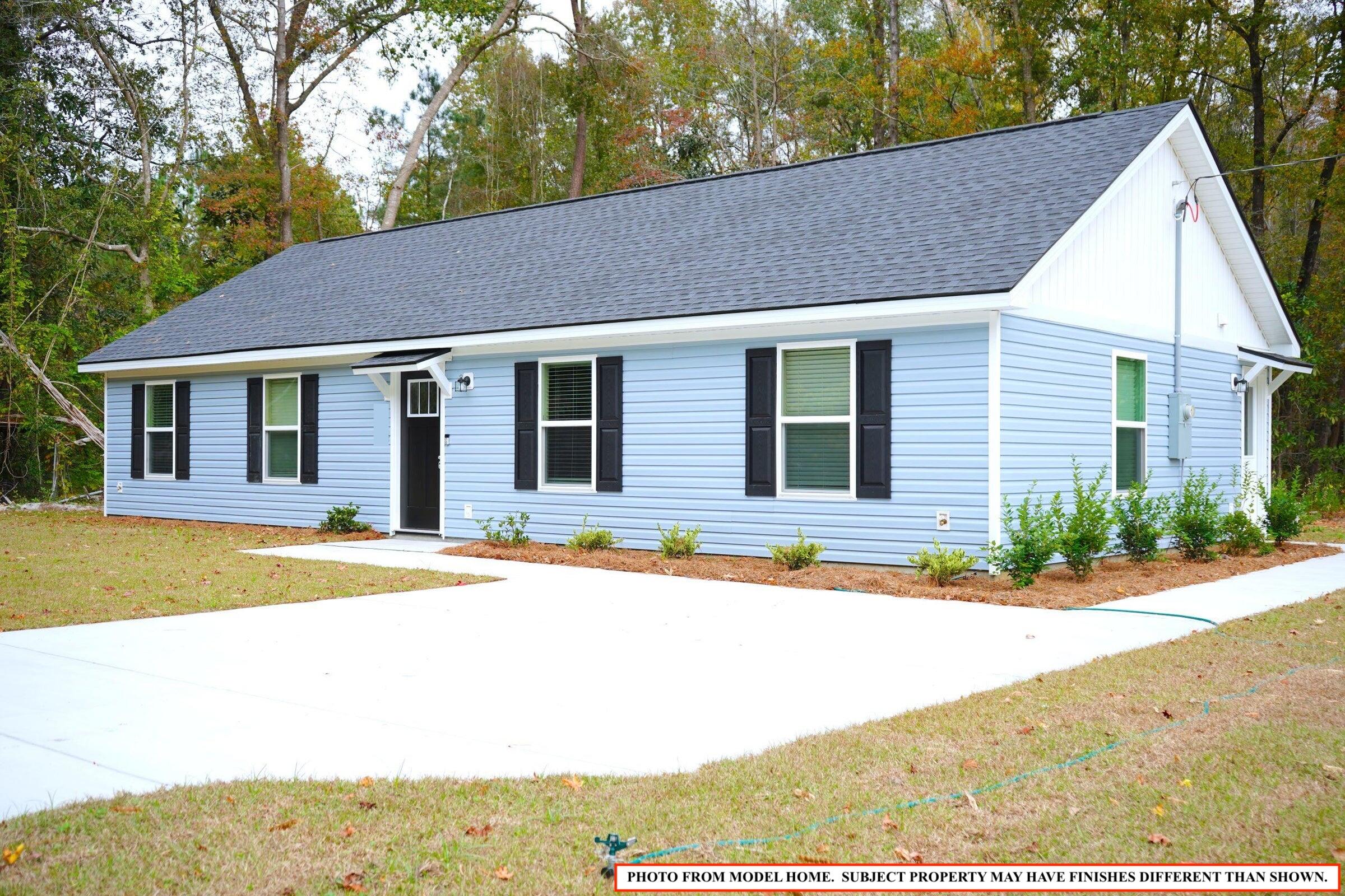 View Summerville, SC 29483 house