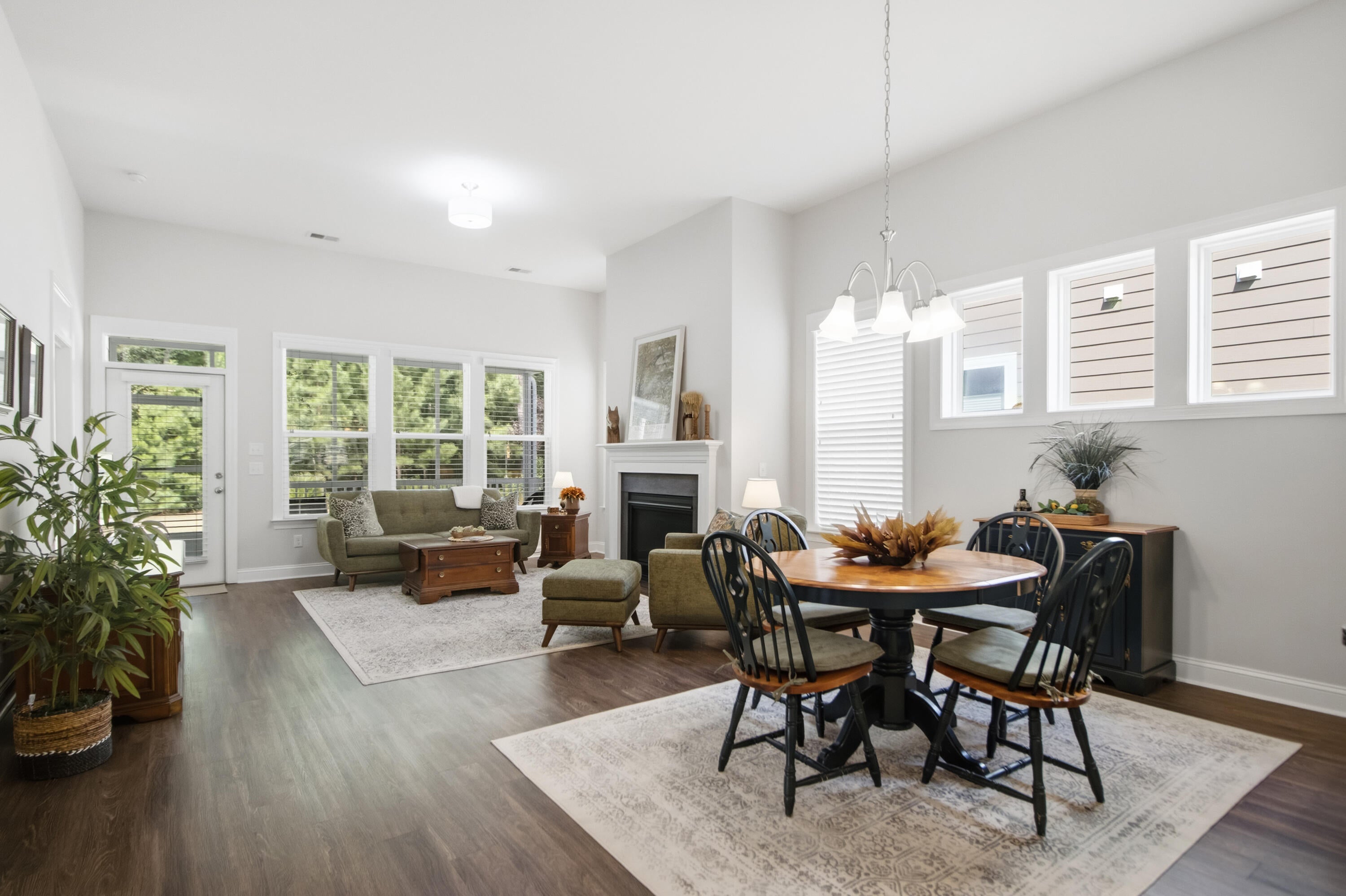 1098 Old Field Drive