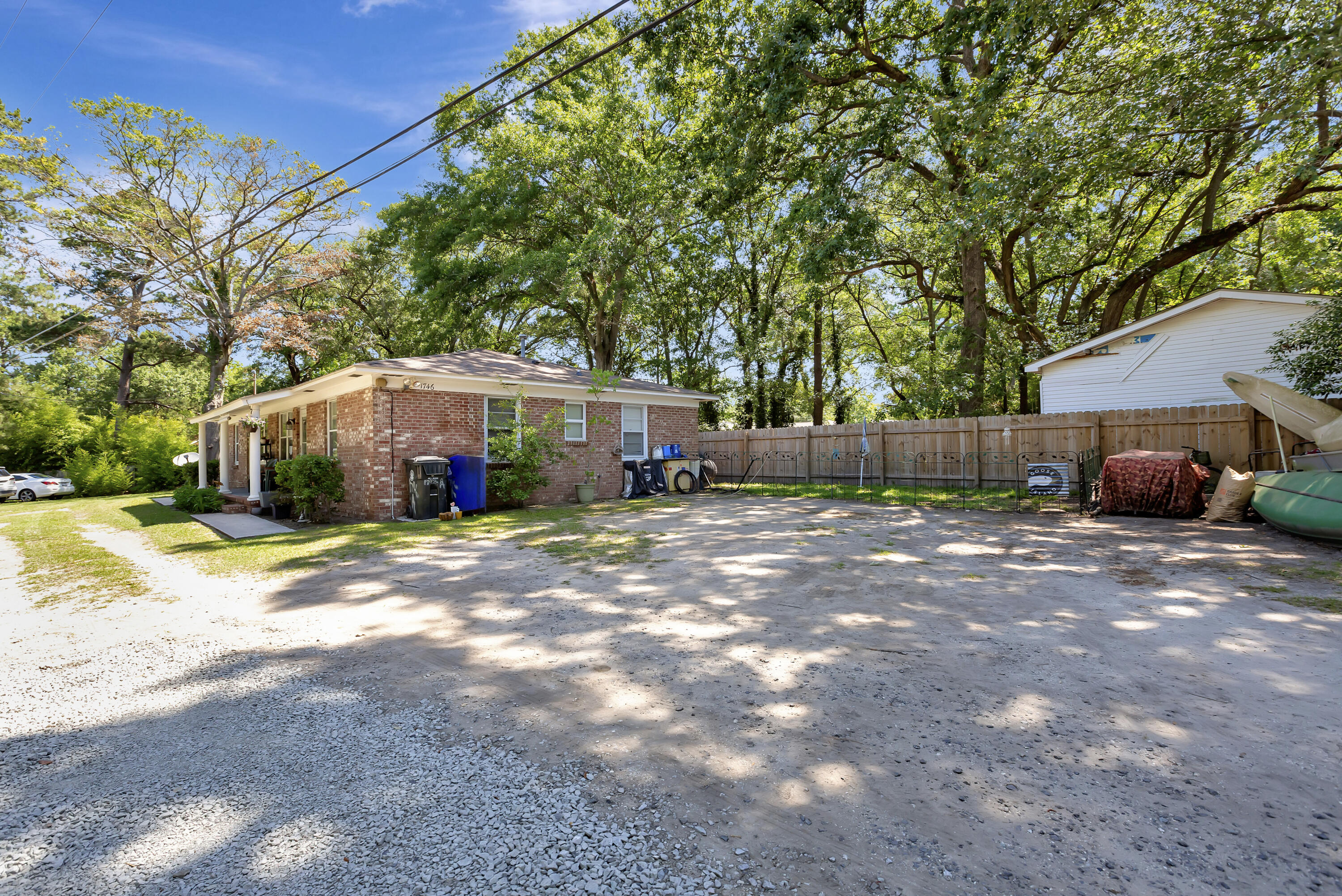 1746 E Avalon Circle