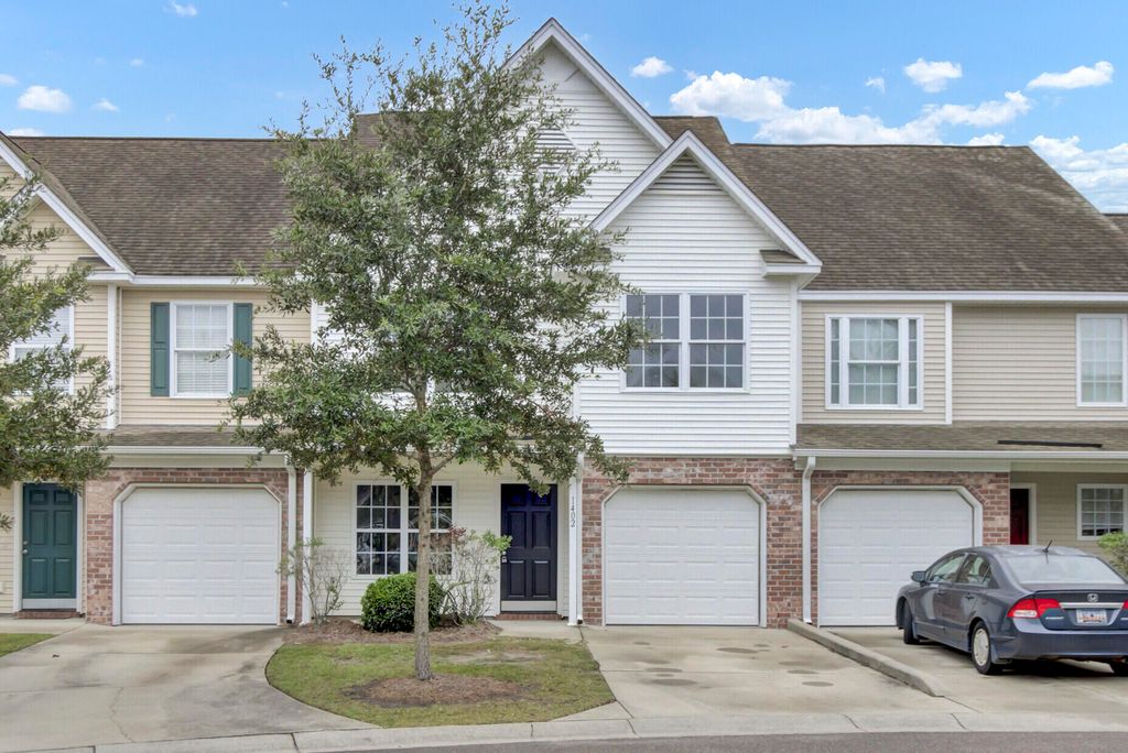 Photo of 1402 Poplar Grove Place, Summerville, SC 29483 (MLS # 25027691)