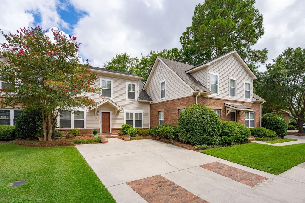Photo of 1678 Lauda Drive, Mount Pleasant, SC 29464 (MLS # 25019733)