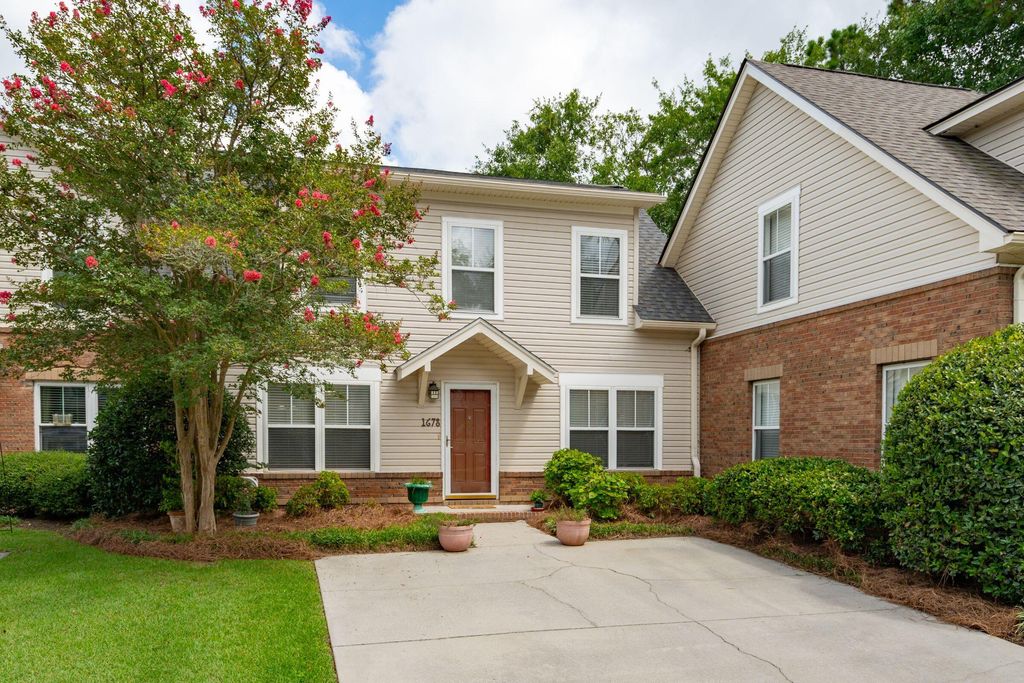 Photo of 1678 Lauda Drive, Mount Pleasant, SC 29464 (MLS # 25019733)