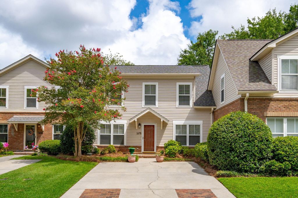 Photo of 1678 Lauda Drive, Mount Pleasant, SC 29464 (MLS # 25019733)