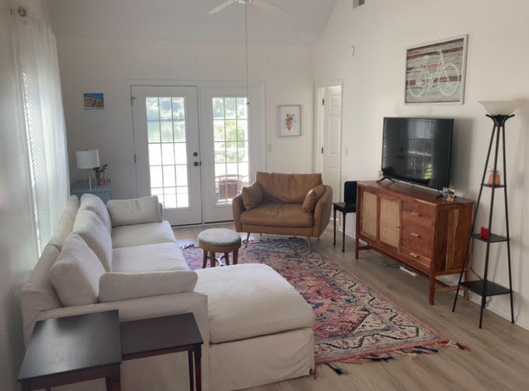 35 Rivers Point Row A