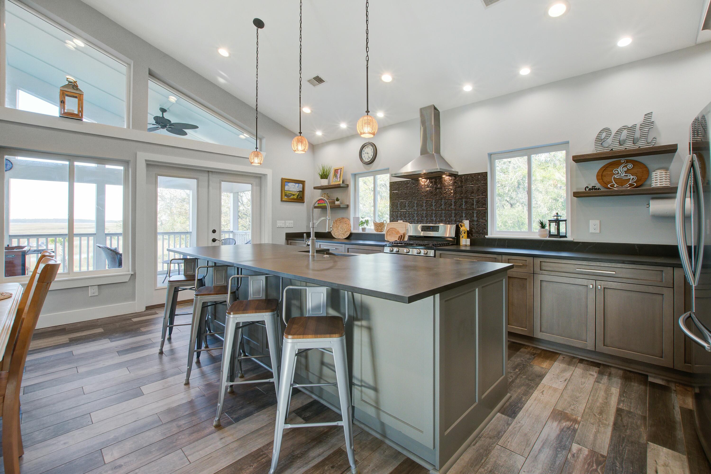 2101 Guerins Bridge Road